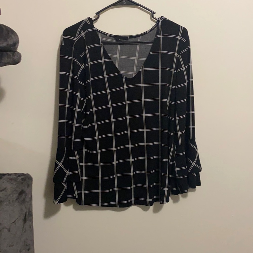 Black and white long sleeve blouse. Size XL